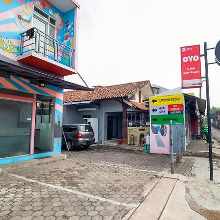 Oyo 3750 Elder Guest House บันดุง ภายนอก รูปภาพ