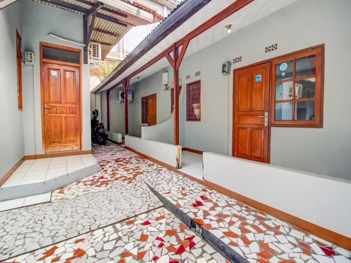 Oyo 3750 Elder Guest House บันดุง ภายนอก รูปภาพ
