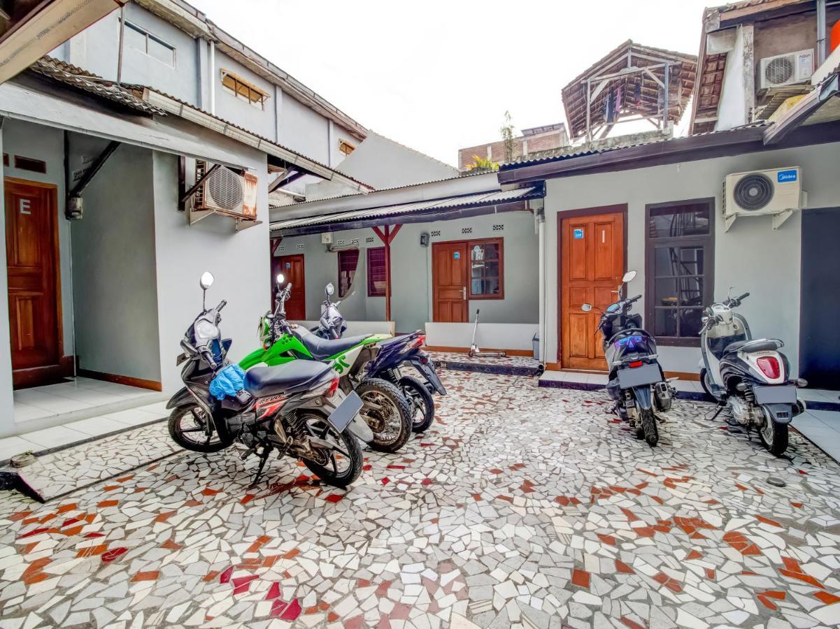 Oyo 3750 Elder Guest House บันดุง ภายนอก รูปภาพ