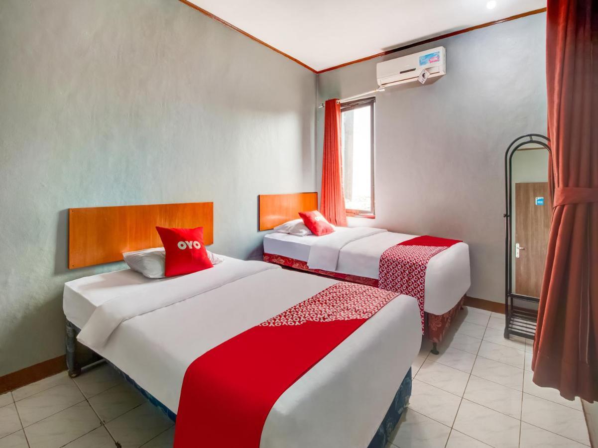 Oyo 3750 Elder Guest House บันดุง ภายนอก รูปภาพ