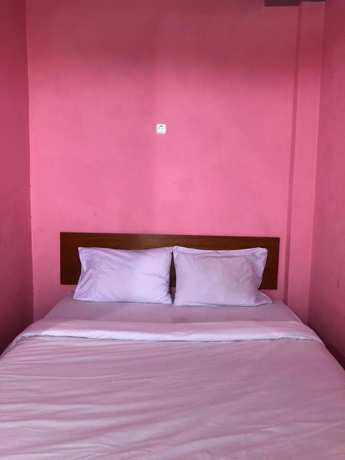 Oyo 3750 Elder Guest House บันดุง ภายนอก รูปภาพ