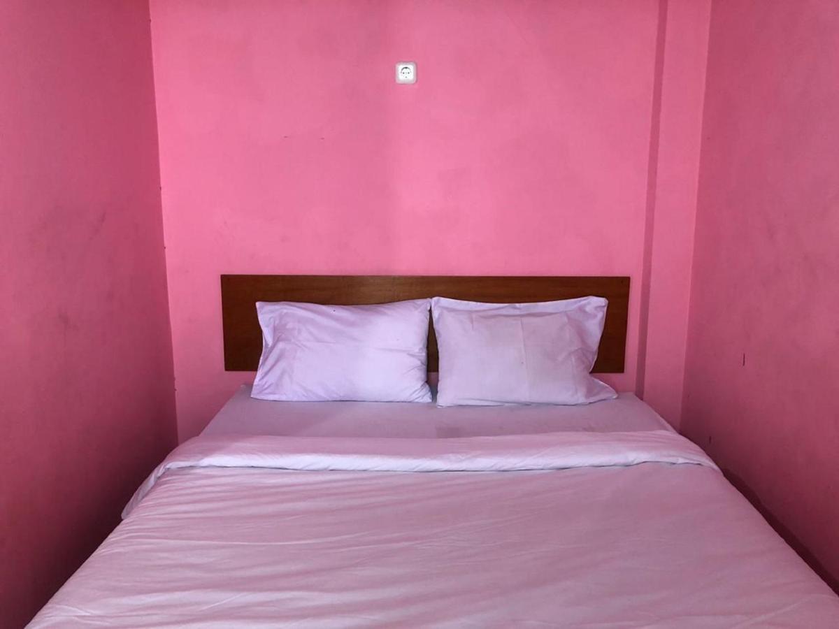 Oyo 3750 Elder Guest House บันดุง ภายนอก รูปภาพ